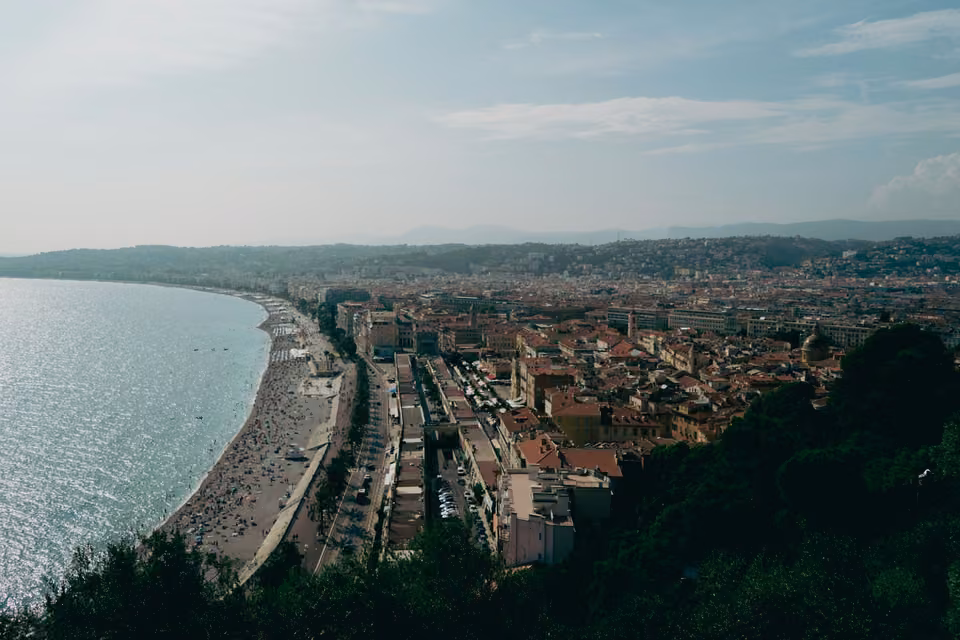 Panorama de Nice et de la baie des Anges